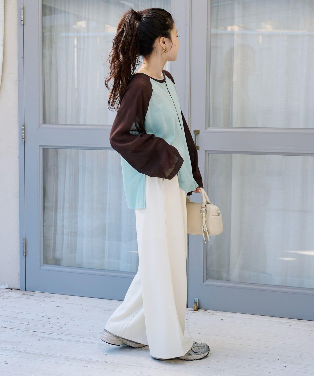168972850