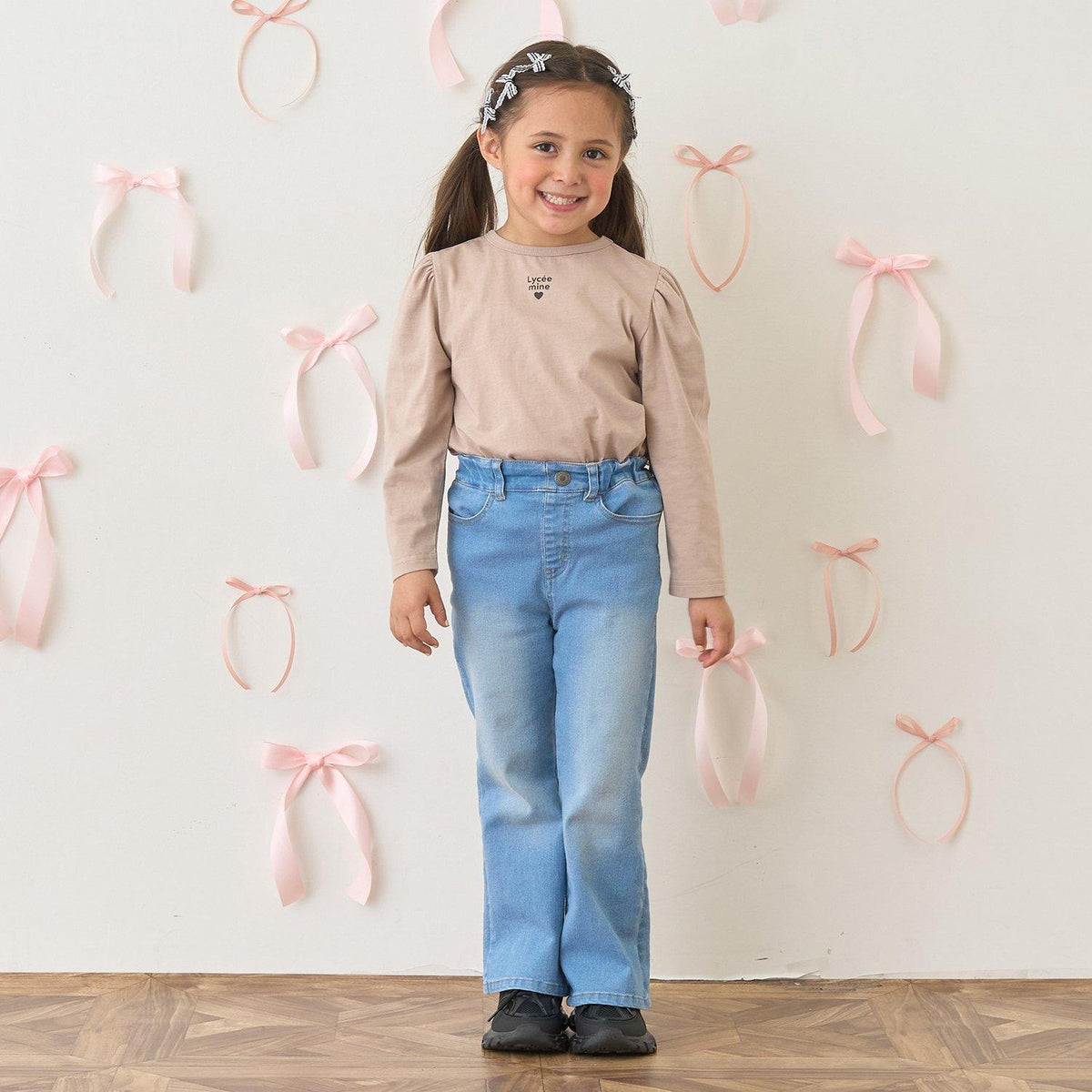 163019258