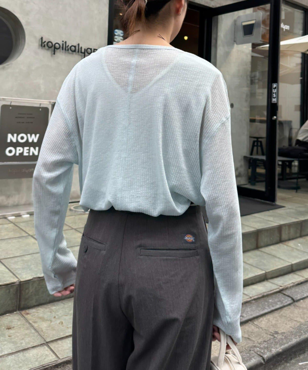 162609482