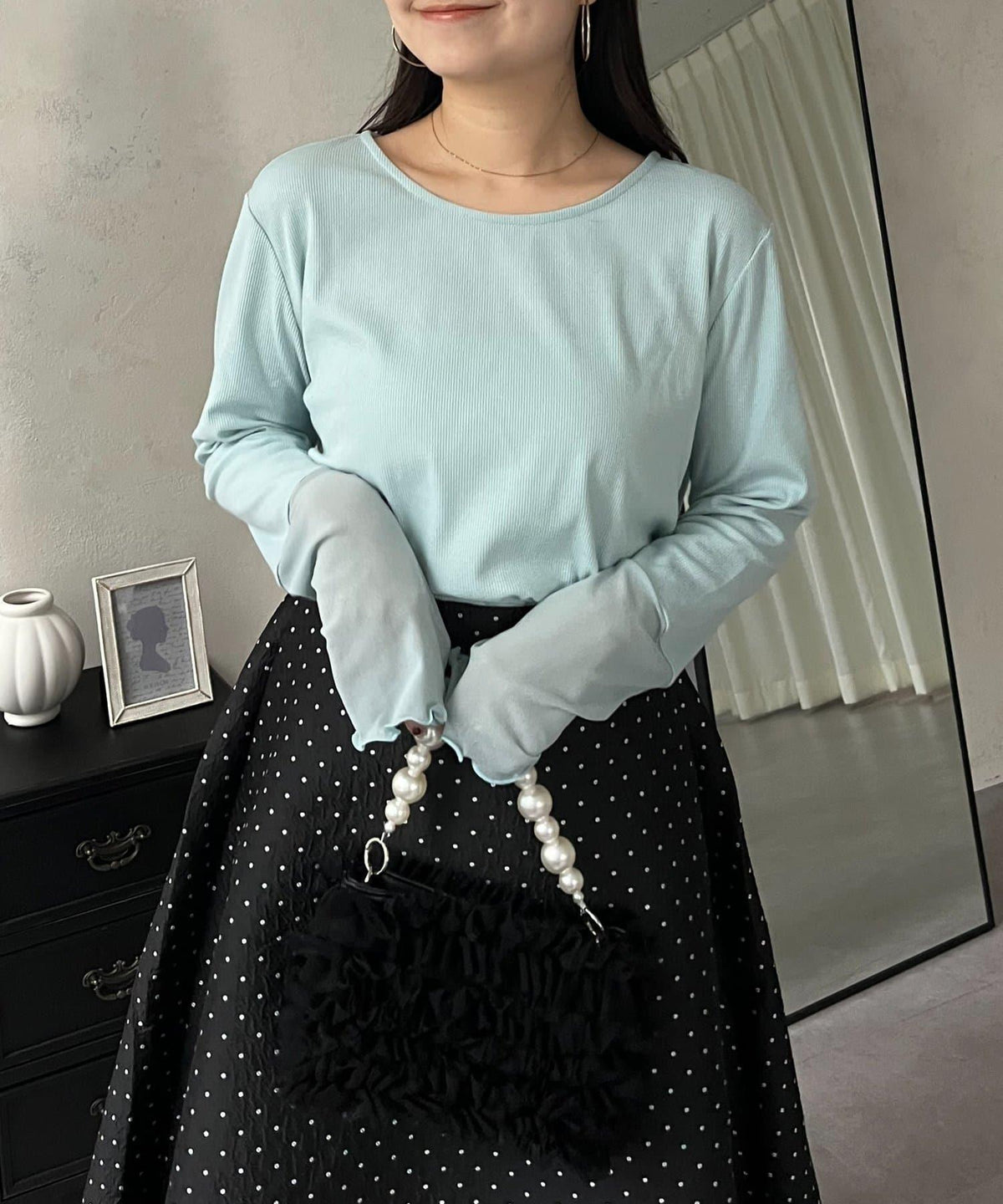 167023808