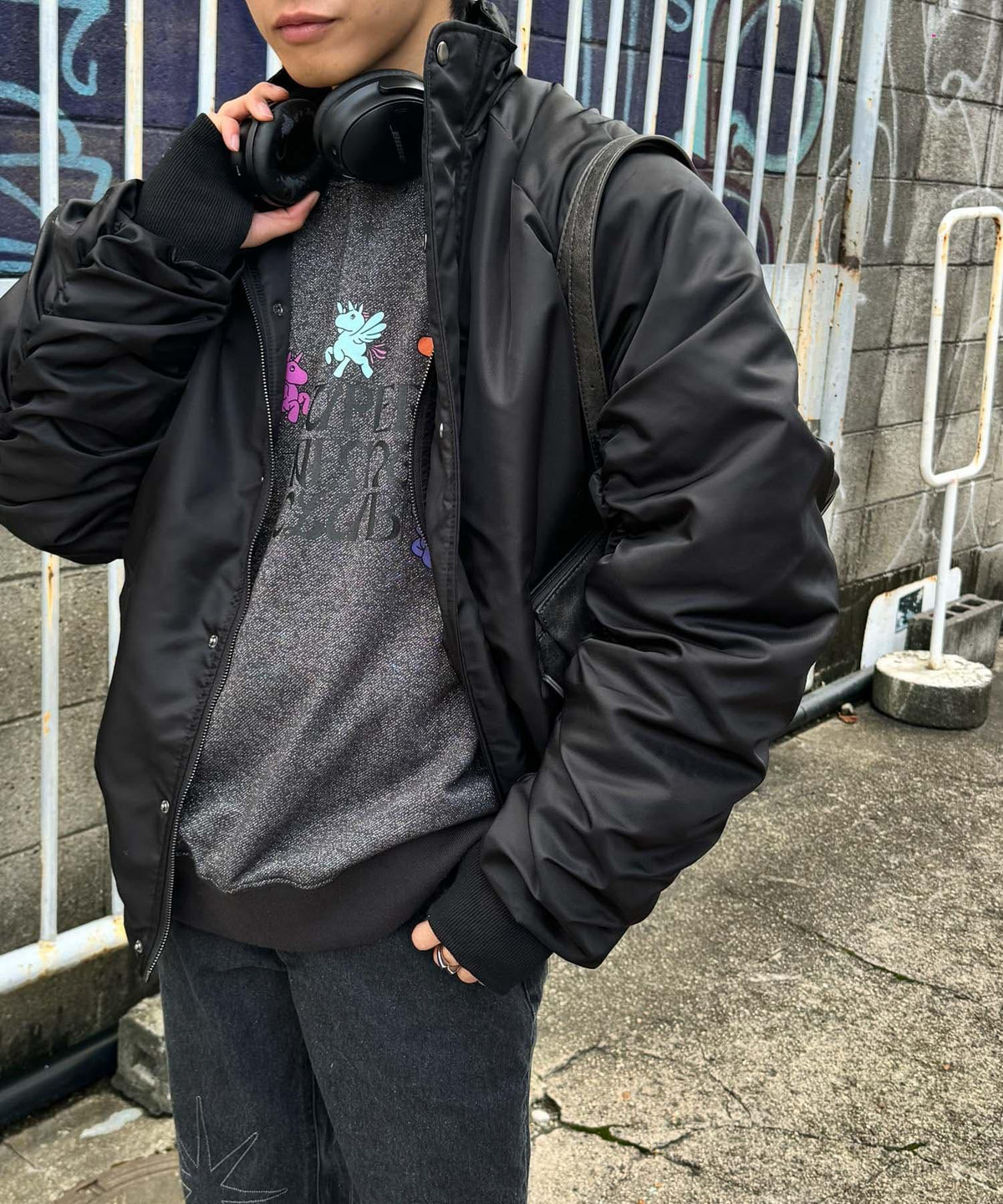 166042616