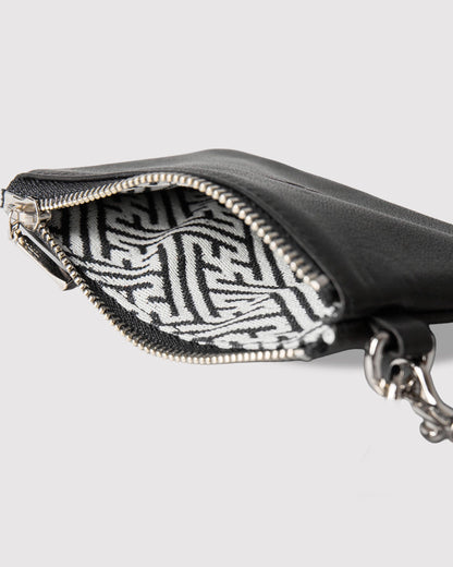 172573157