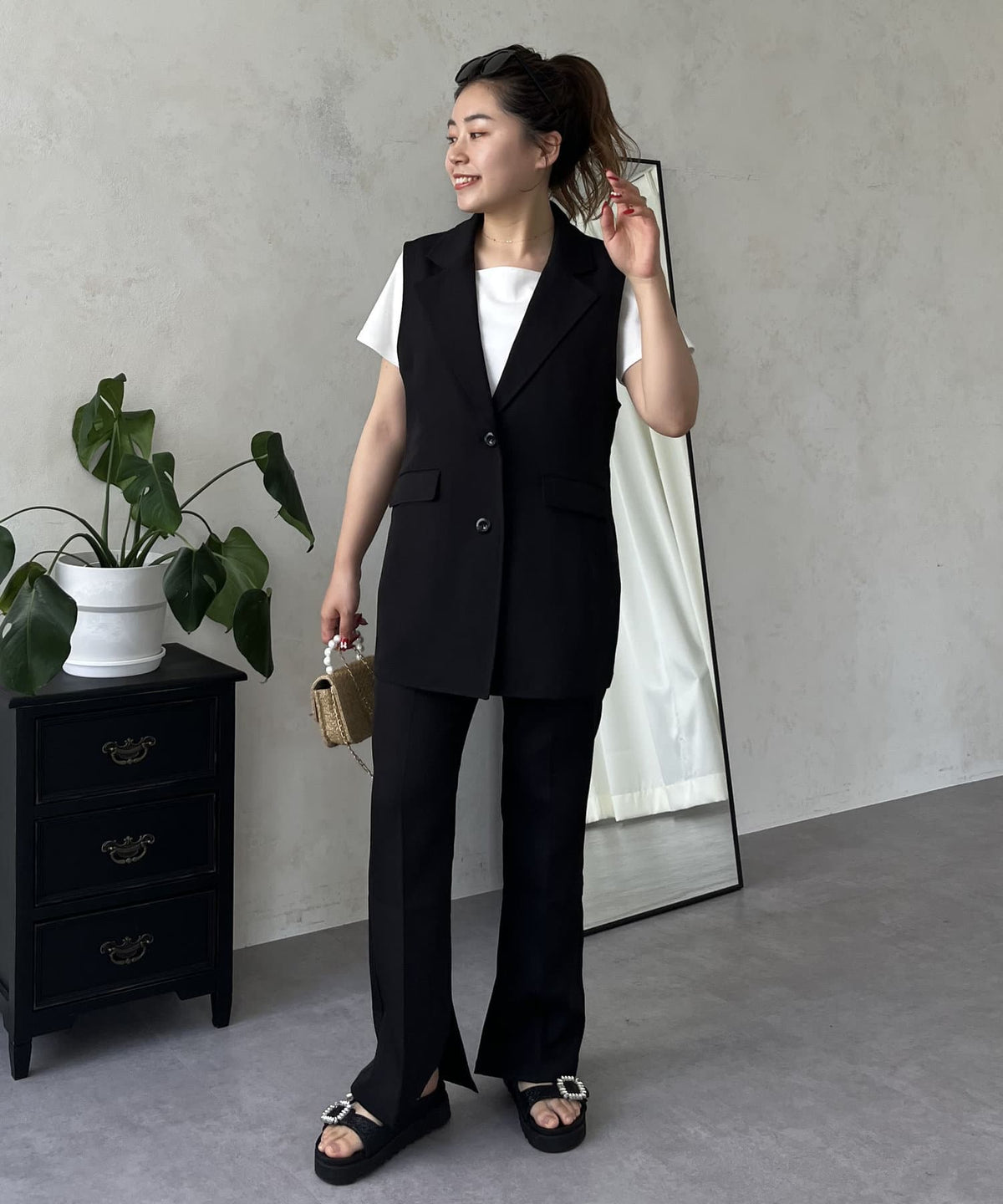 129692957