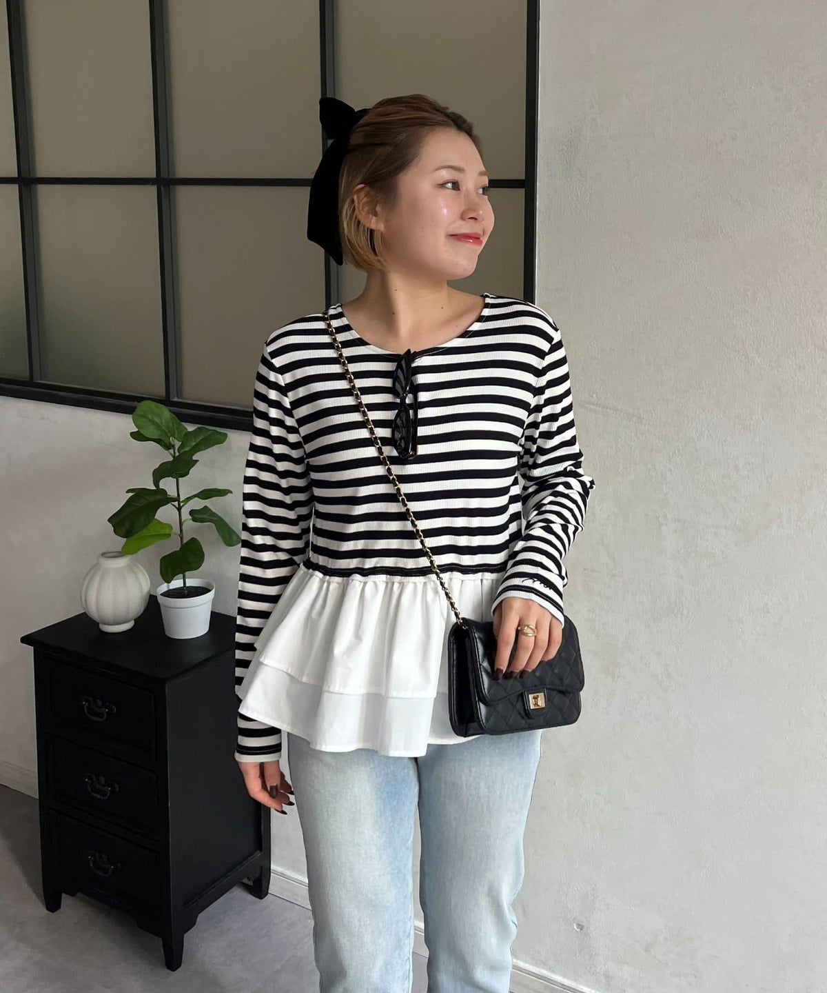 168831005