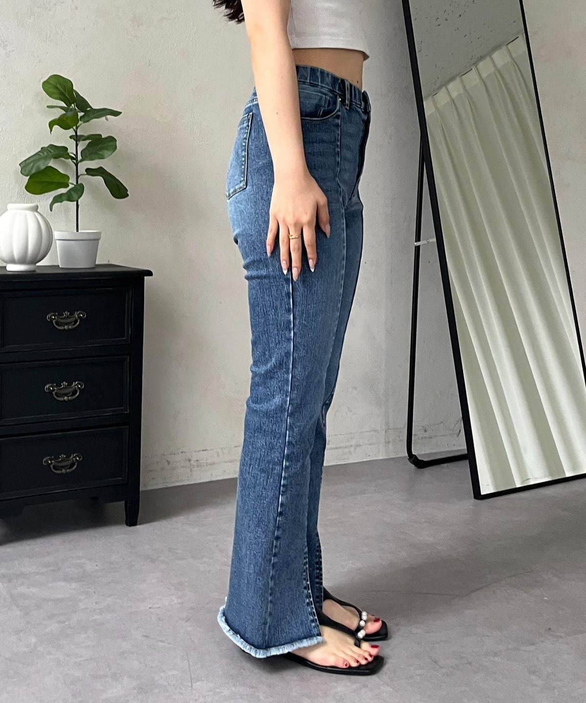 170239023