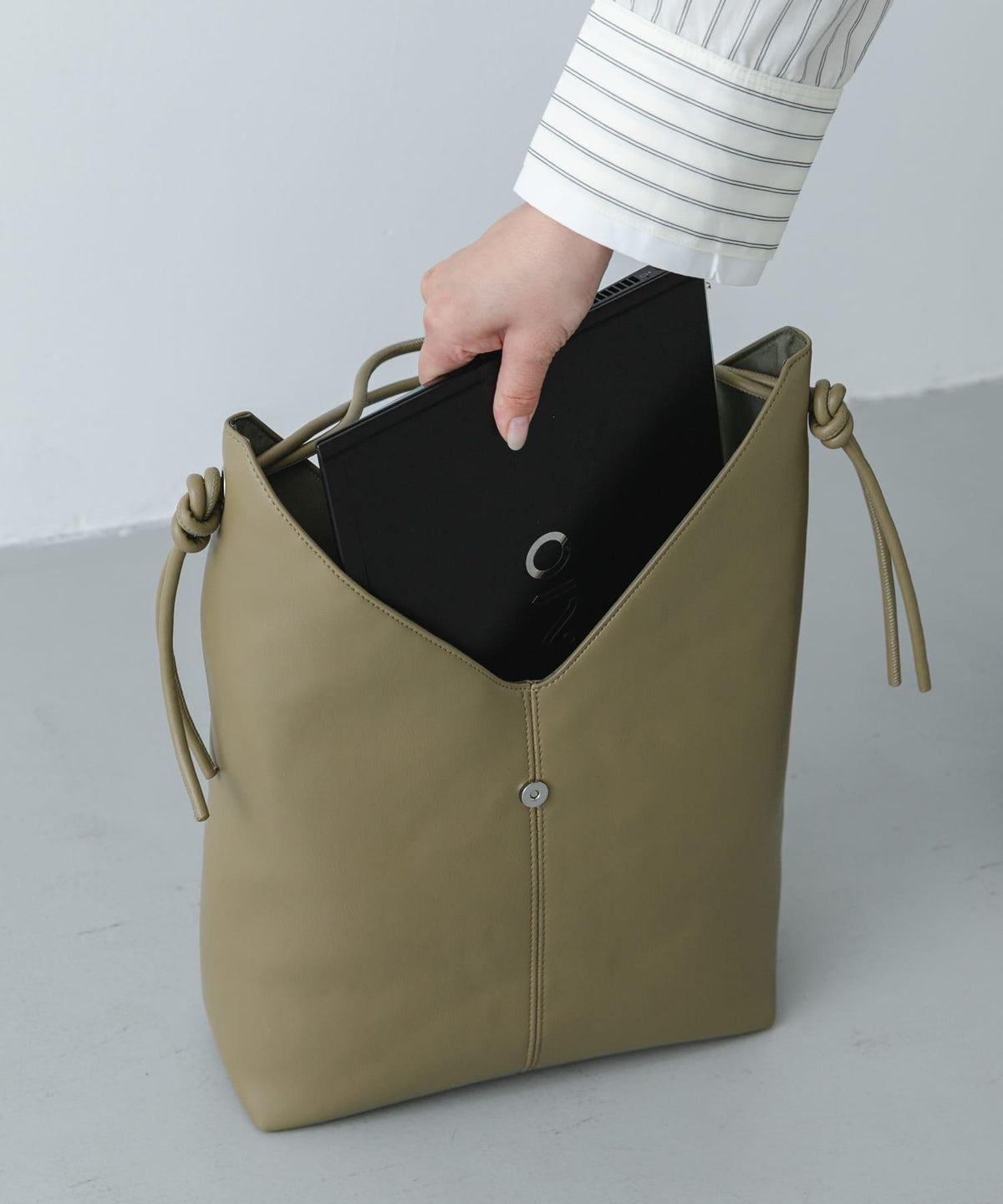 170112448