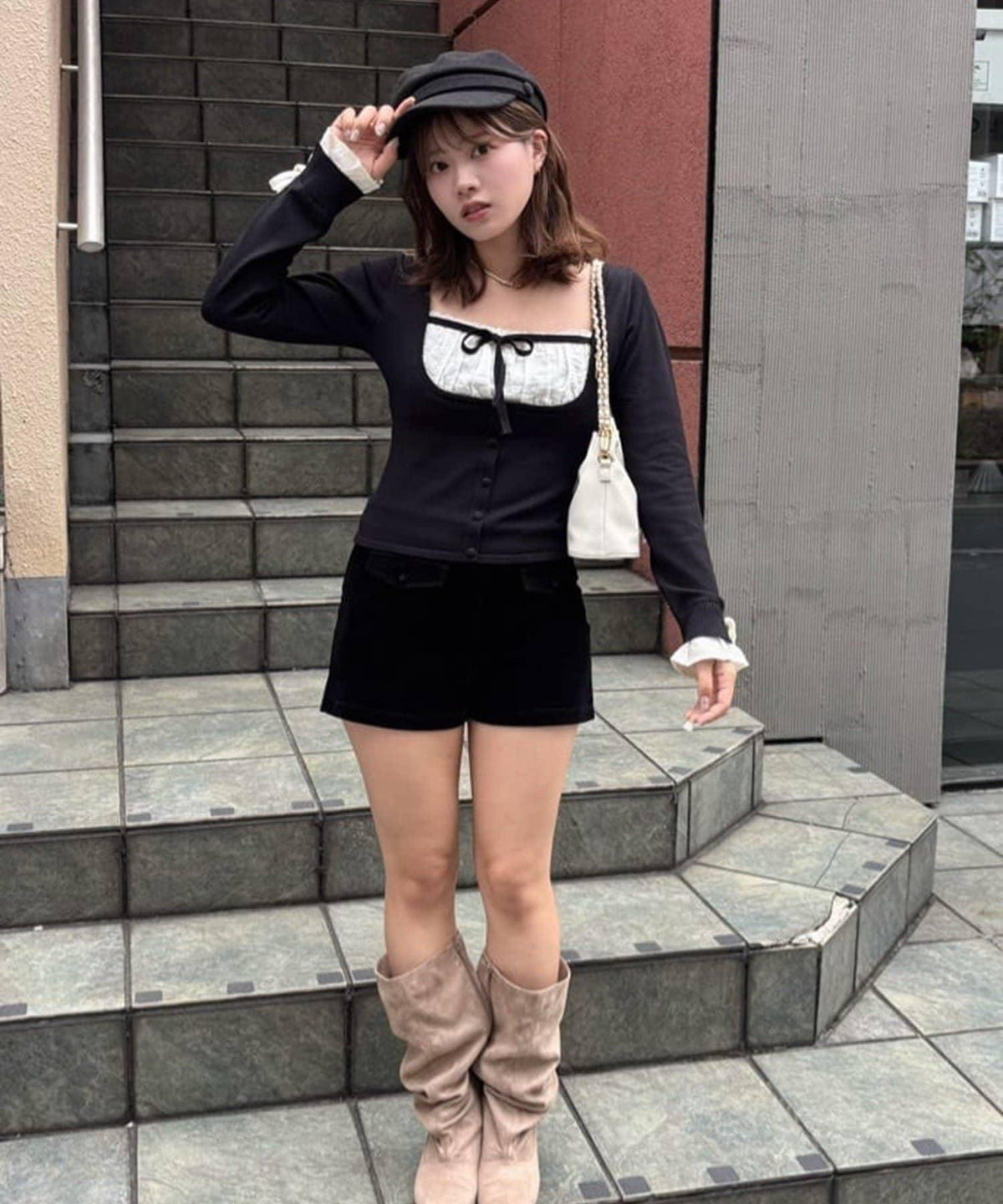 173137498
