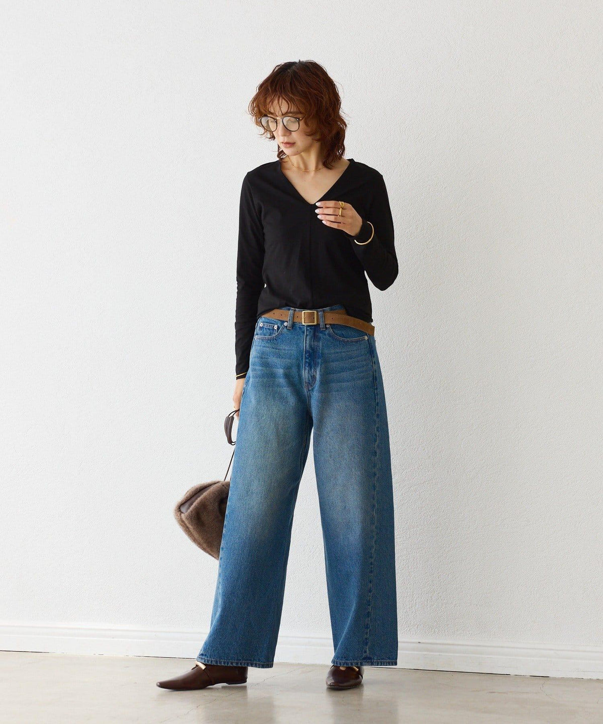 163754834