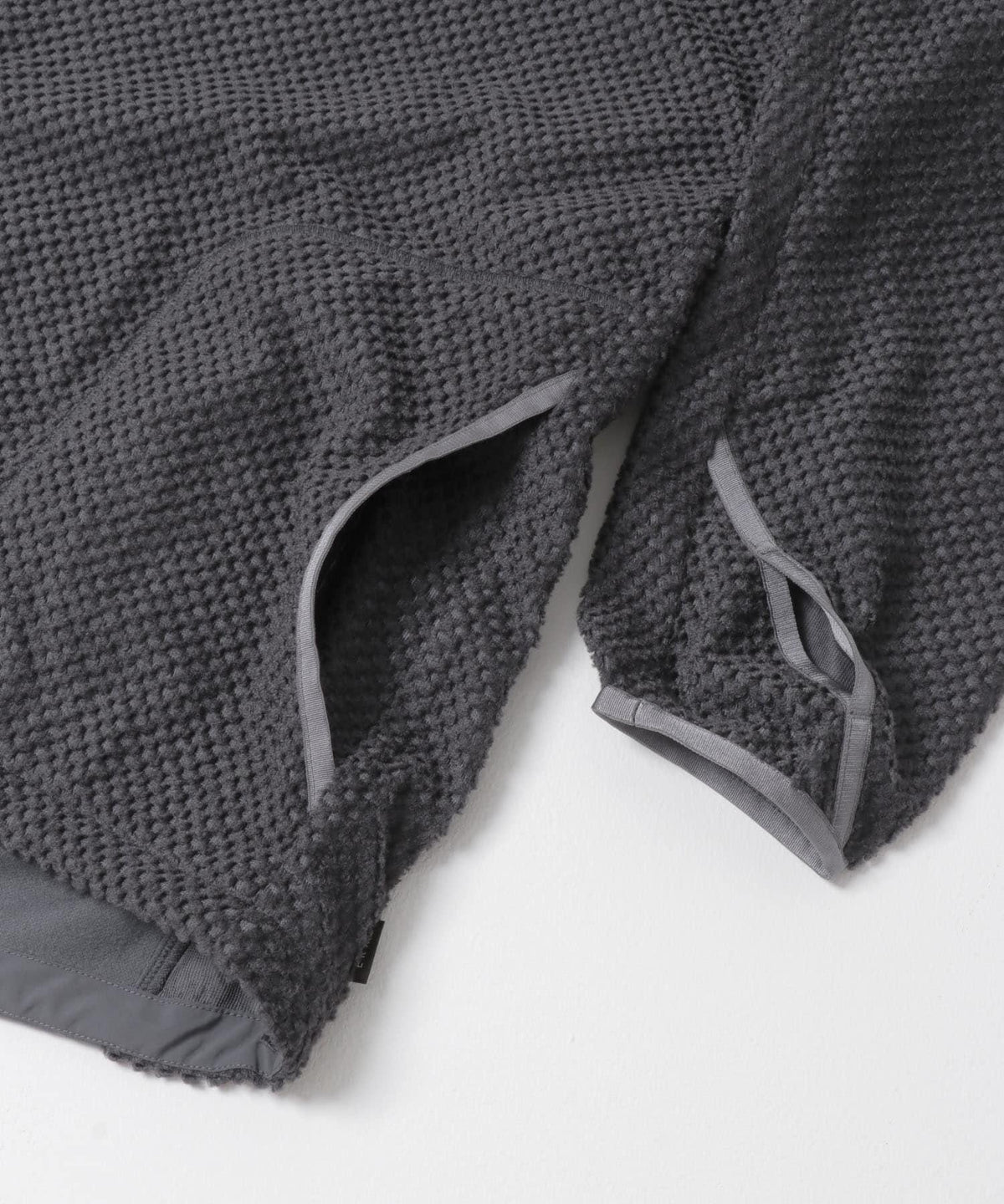 168964416
