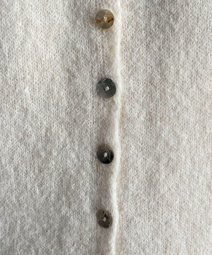 174704749