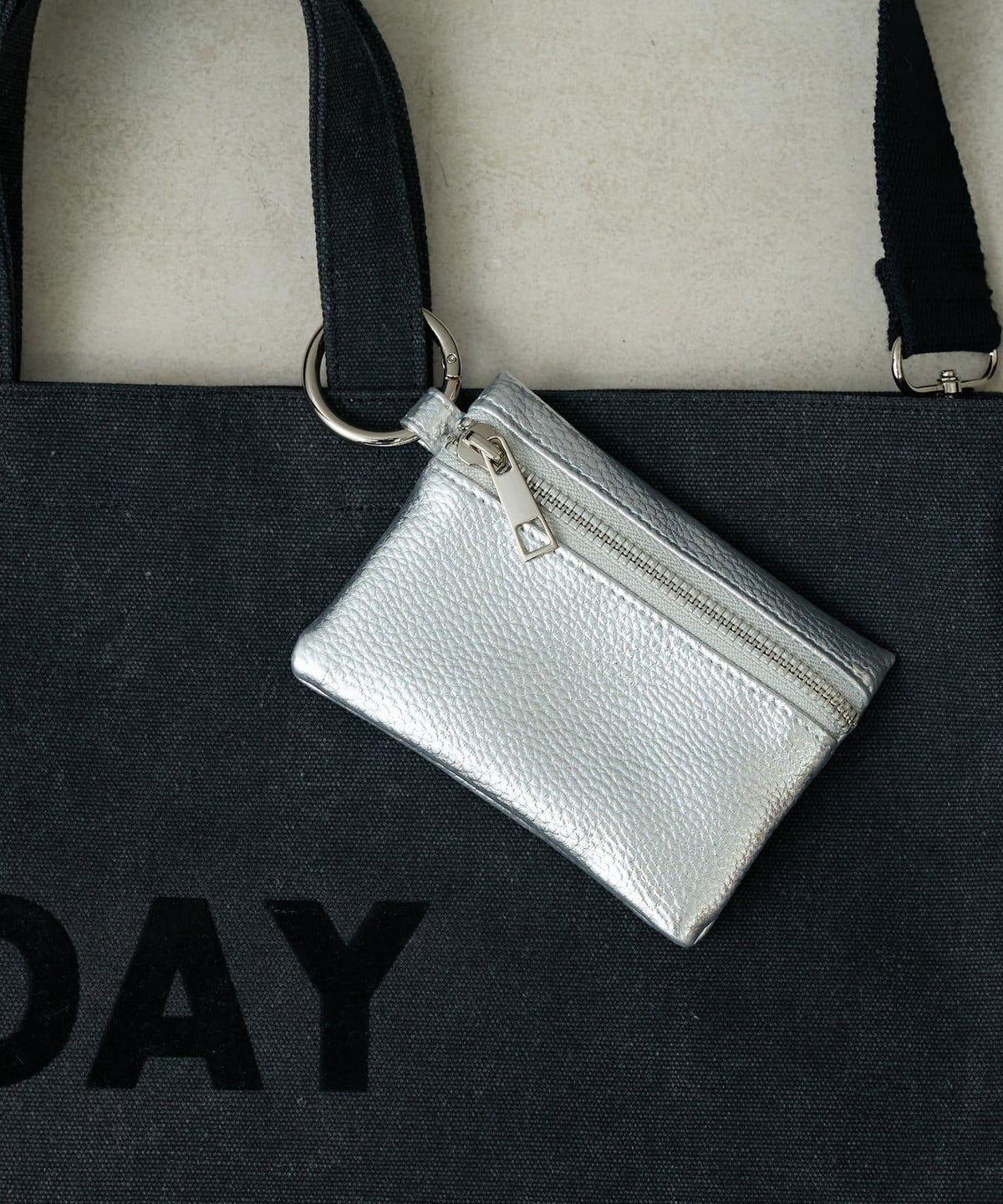 167210623