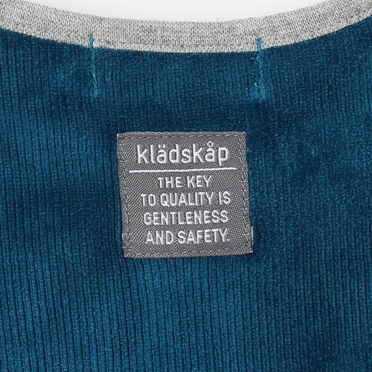 172073033