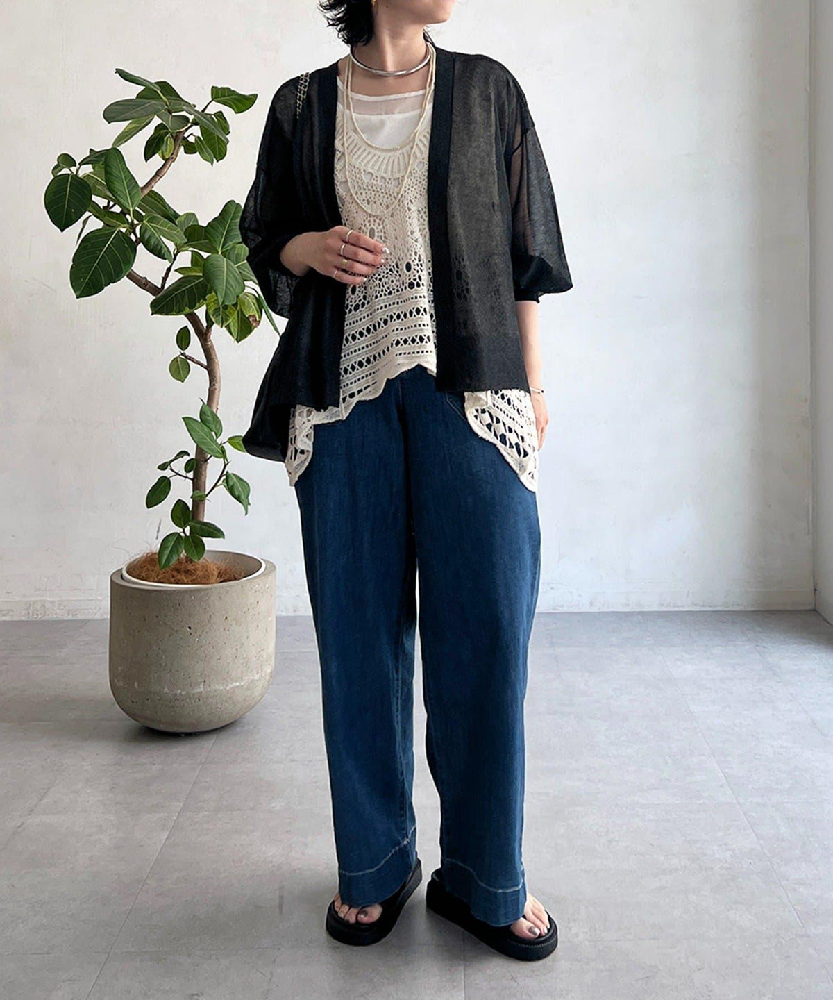 172071677