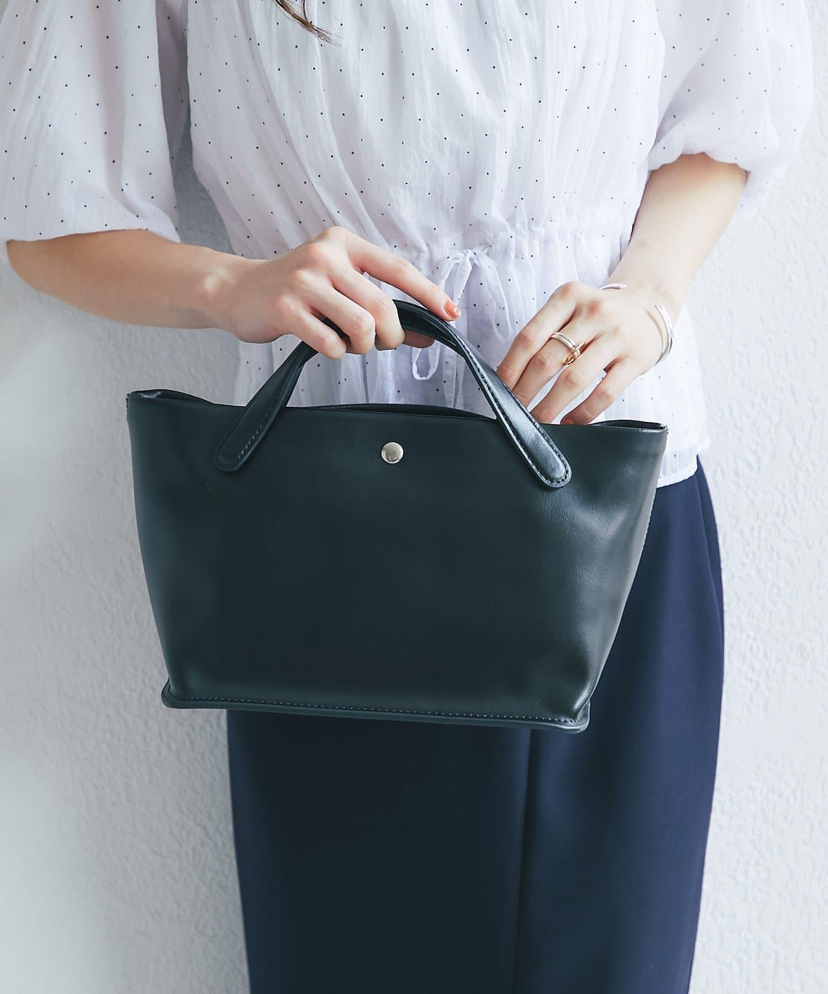 173218523
