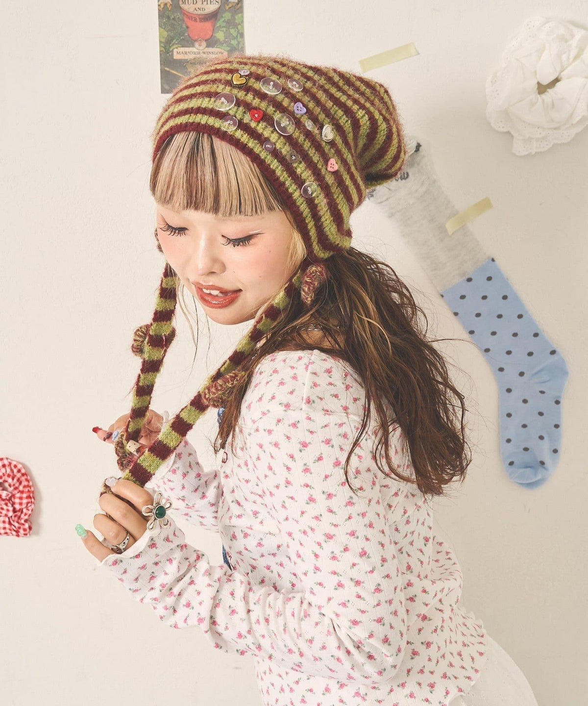172775045